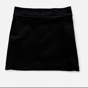 Forever 21 black stretch mini skirt Size L